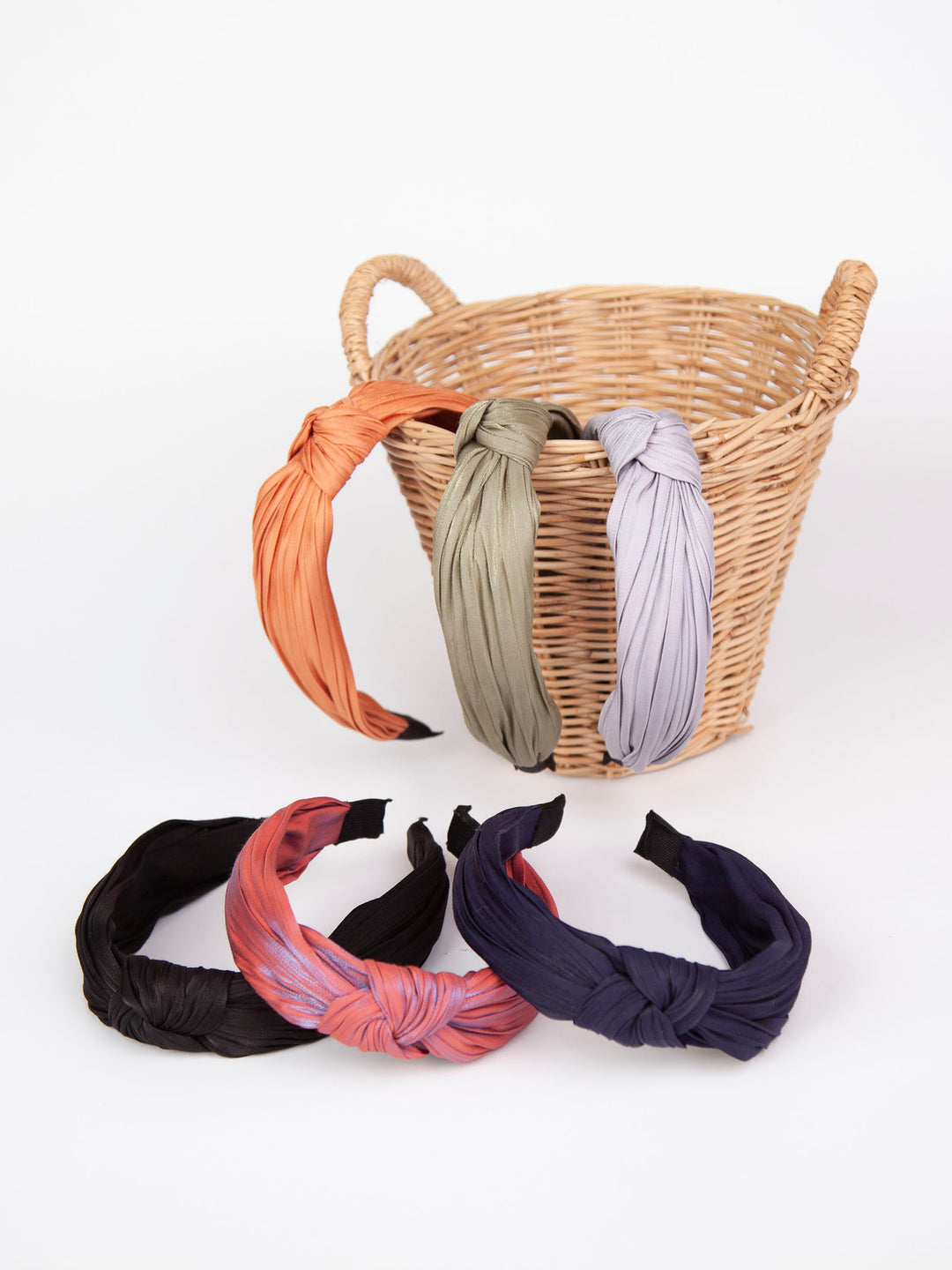 Knotted headband | Satin pleats