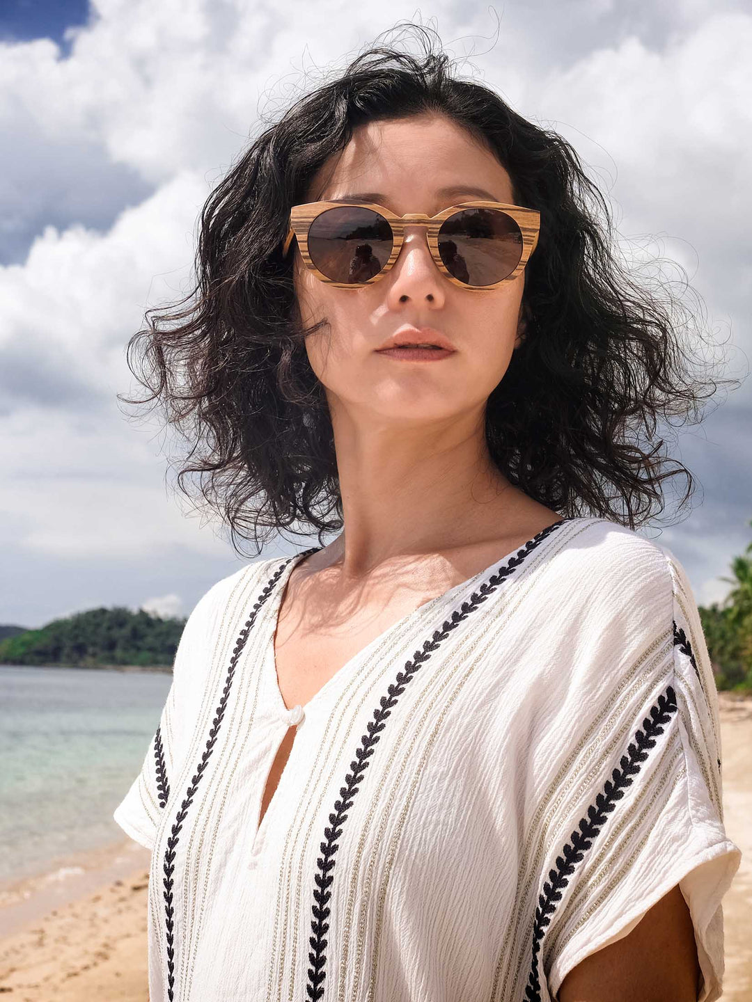 August | Wood Sunglasses